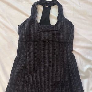 Lululemon top